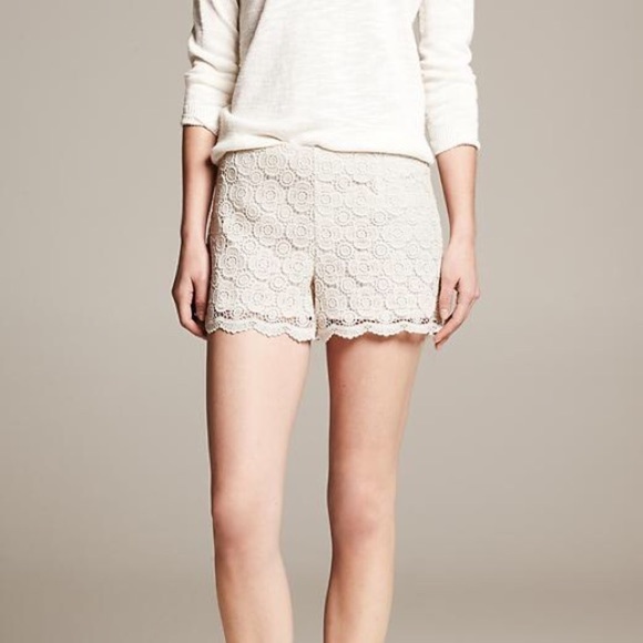 Banana Republic Lace Crochet Shorts- Ivory- Size 14 - Picture 1 of 7